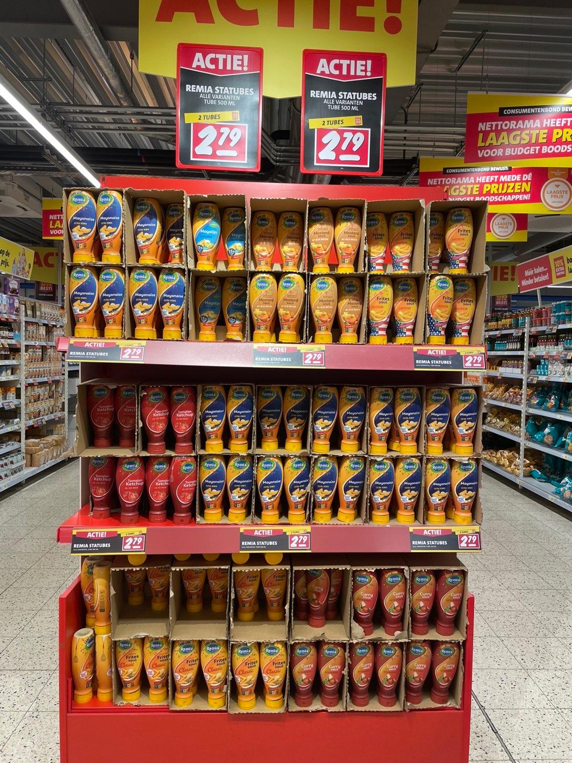 Actiekop met Remia-sauzen en actieprijzen in de winkel